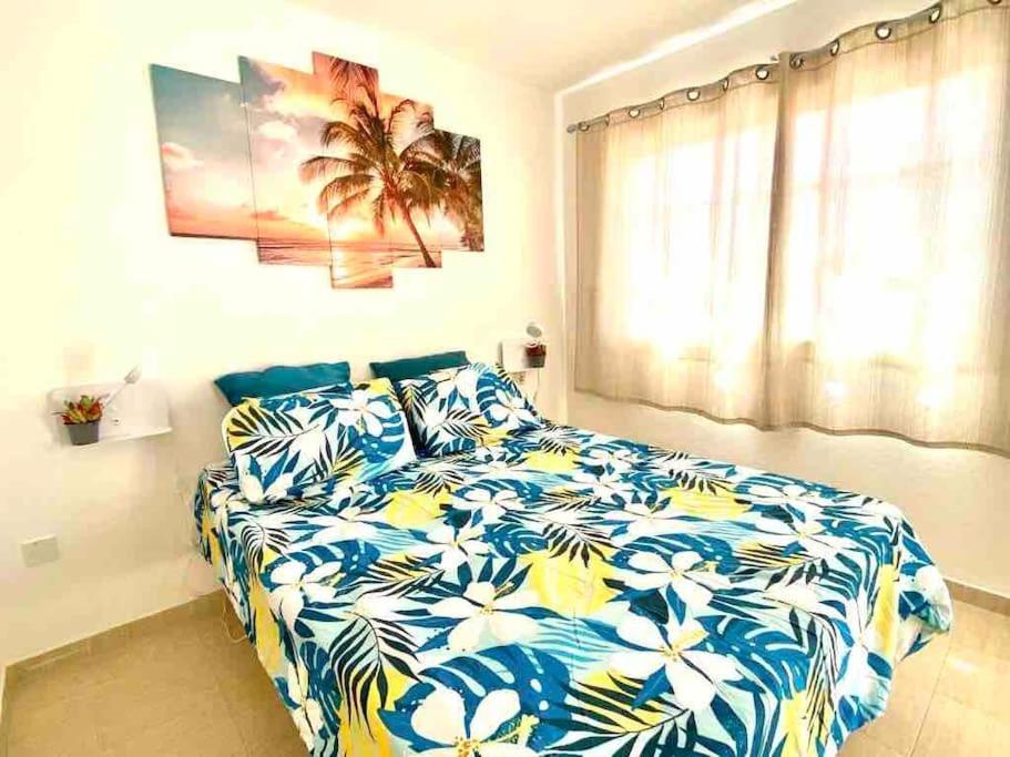 Confortable Y Centrico Los Cristianos  Luaran gambar